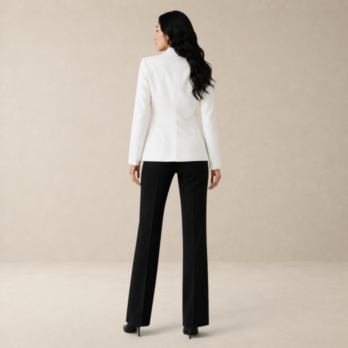 Blazer Feminino Branco Acinturado Monóvia